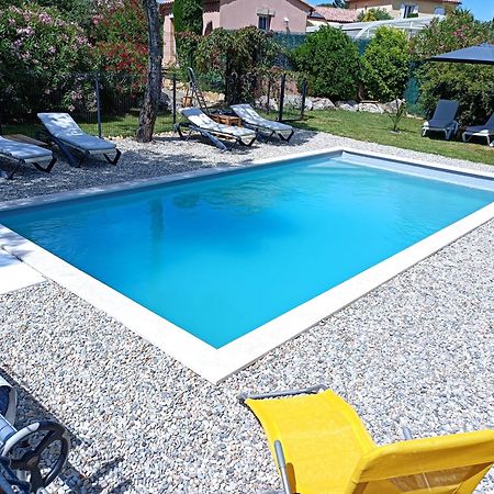 Anduze Gite Les Bambous Au "Petit Clos Des Cigales" Massillargues-Attuech Buitenkant foto